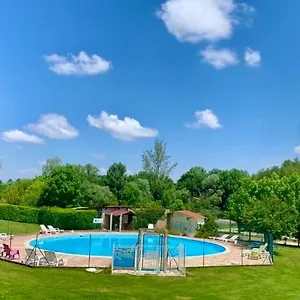 camping-le-casties.midi-pyreneeshotels.com/
